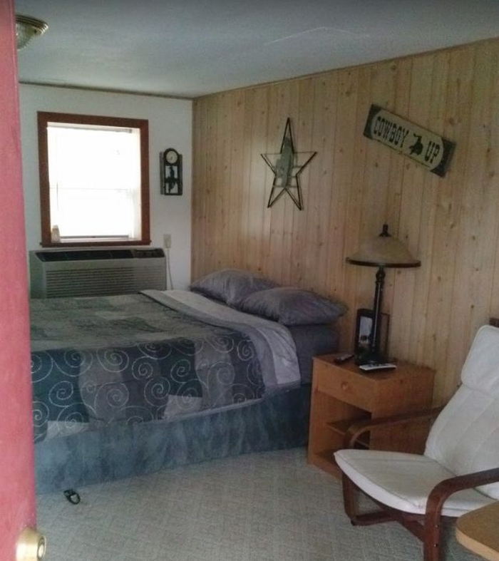 Marshall Motor Lodge - From Web Listing (newer photo)